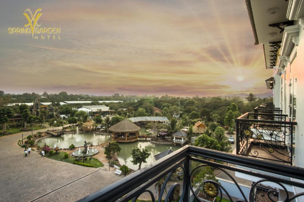 Spring Garden Hotel Lk Long Khanh Εξωτερικό φωτογραφία